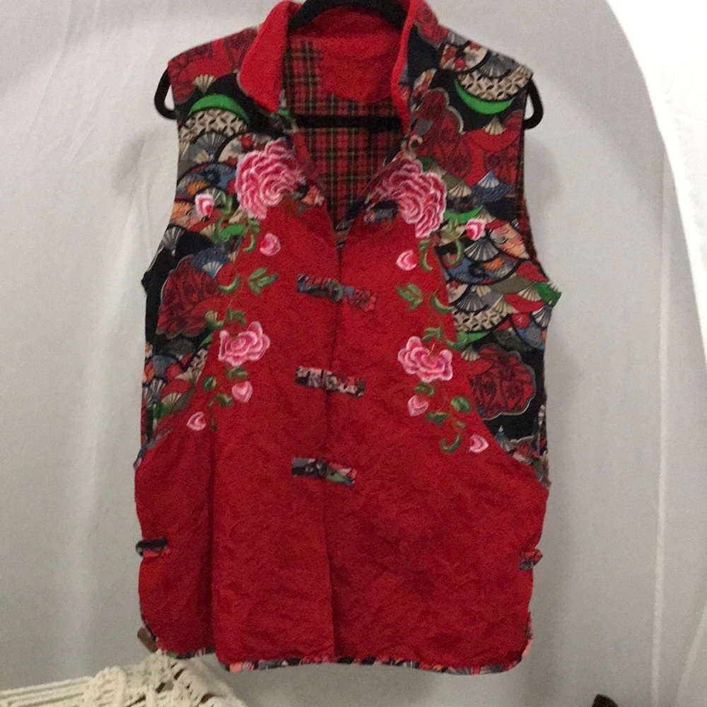 Asian print vest with pockets